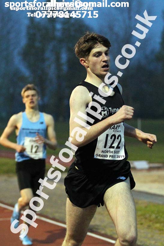 North Eastern Grand Prix graded 1500 metres , Monkton Stadium,  Jarrow and Hebburn. Photo:  David T. Hewitson/Sports for All Pics